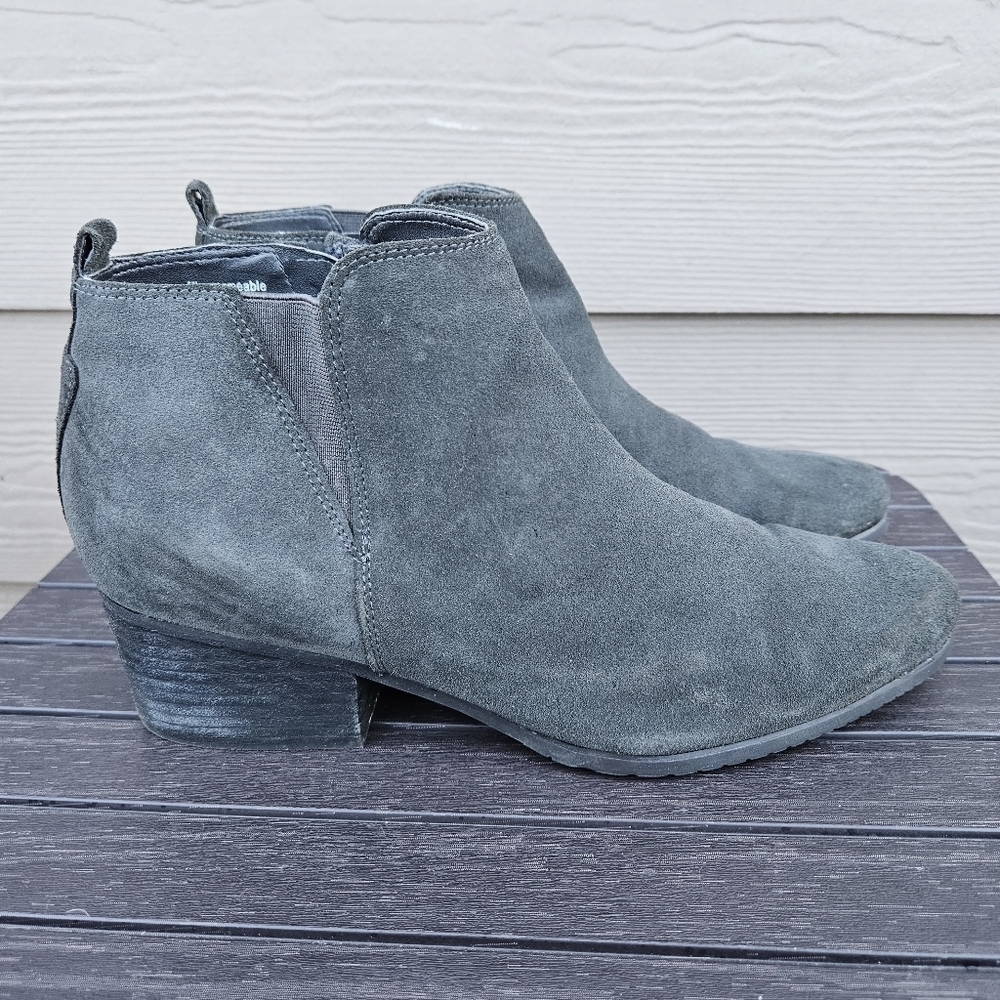 Blondo Ida Gray Suede Leather Waterproof Chelsea Boots Side Zip Shoes Women's 10